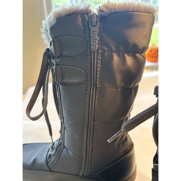 Women's Totes Quilted Claudia Size 7M Pewter Grey Lace Up Zipper - Picture 5 of 8